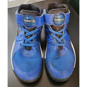 Nike Boys Youth Team Hustle Basketball Shoes Sneakers Blue Black Size 1Y